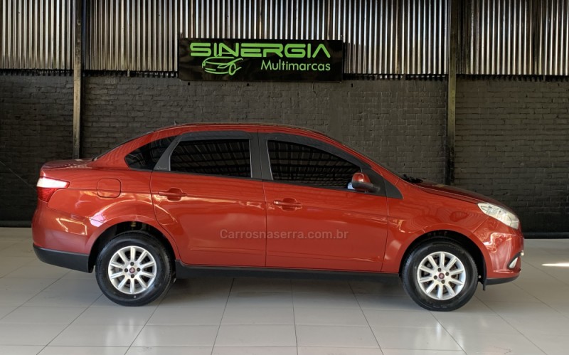 GRAND SIENA 1.4 MPI ATTRACTIVE 8V FLEX 4P MANUAL - 2014 - CAXIAS DO SUL
