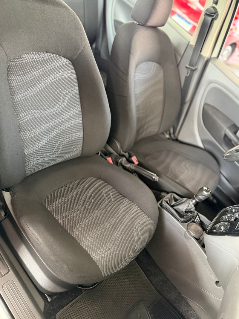 PUNTO 1.4 ATTRACTIVE ITALIA 8V FLEX 4P MANUAL - 2012 - CAXIAS DO SUL