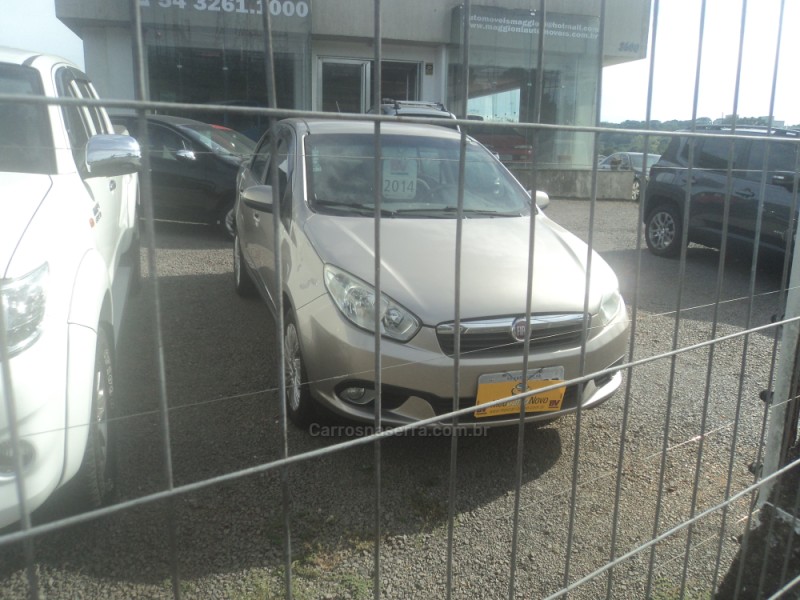 GRAND SIENA 1.6 MPI ESSENCE 16V FLEX 4P MANUAL - 2014 - FARROUPILHA