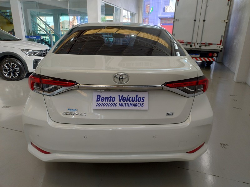 COROLLA 2.0 XEI 16V FLEX 4P AUTOMÁTICO - 2021 - BENTO GONçALVES