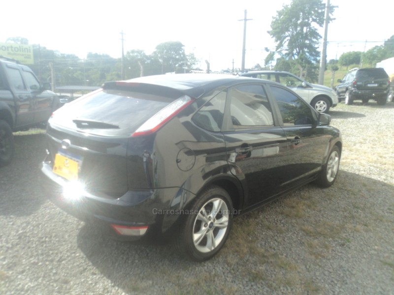 FOCUS 1.6 GLX 8V FLEX 4P MANUAL - 2012 - FARROUPILHA
