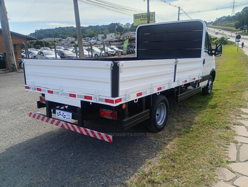 DAILY 55C16 CHASSI CABINE TURBO INTERCOOLER DIESEL 2P MANUAL - 2011 - FARROUPILHA