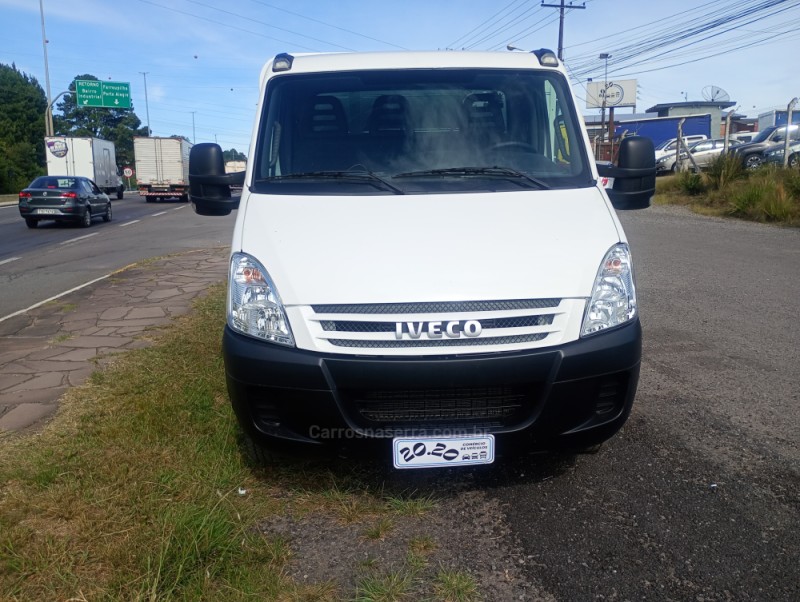 DAILY 55C16 CHASSI CABINE TURBO INTERCOOLER DIESEL 2P MANUAL - 2011 - FARROUPILHA