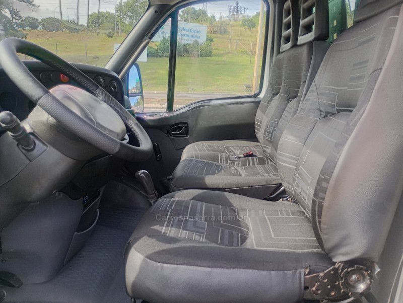 DAILY 55C16 CHASSI CABINE TURBO INTERCOOLER DIESEL 2P MANUAL - 2011 - FARROUPILHA