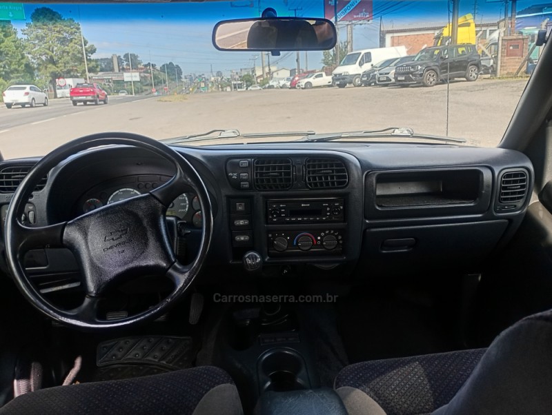 BLAZER 2.8 DLX 4X4 12V TURBO INTERCOOLER DIESEL 4P MANUAL - 2001 - FARROUPILHA