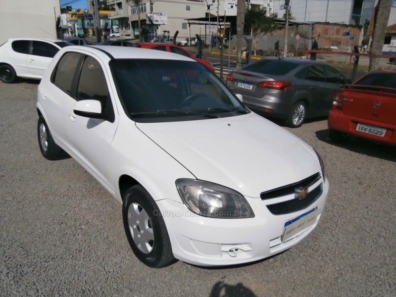 CELTA 1.0 MPFI LT 8V FLEX 4P MANUAL - 2015 - FARROUPILHA