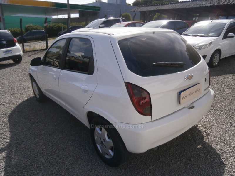 CELTA 1.0 MPFI LT 8V FLEX 4P MANUAL - 2015 - FARROUPILHA