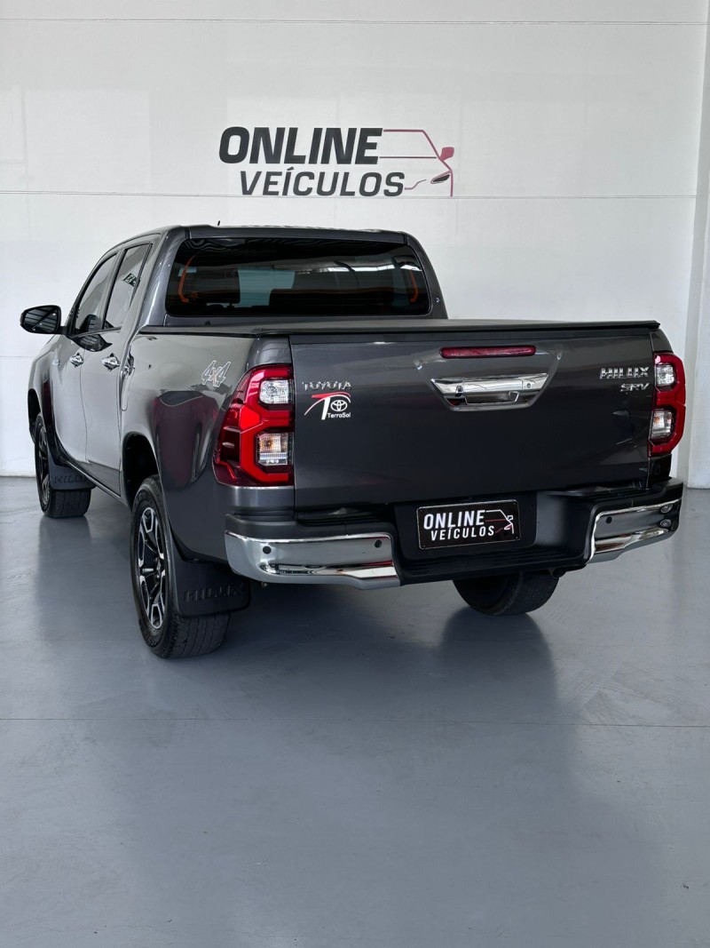 HILUX 2.8 SRV 4X4 CD 16V DIESEL 4P AUTOMÁTICO - 2024 - FARROUPILHA