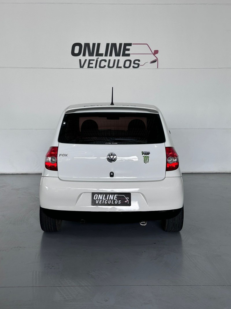 FOX 1.0 MI 8V FLEX 2P MANUAL - 2010 - FARROUPILHA