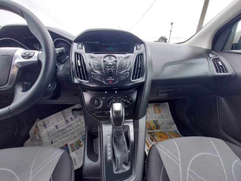 FOCUS 2.0 S SEDAN 16V FLEX 4P AUTOMÁTICO - 2015 - FARROUPILHA