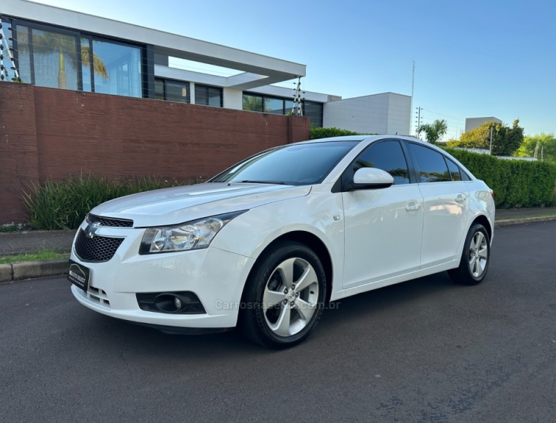 CRUZE 1.8 LT 16V FLEX 4P MANUAL
