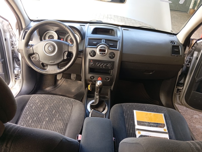 MÉGANE 1.6 DYNAMIQUE GRAND TOUR 16V FLEX 4P MANUAL - 2013 - CAXIAS DO SUL