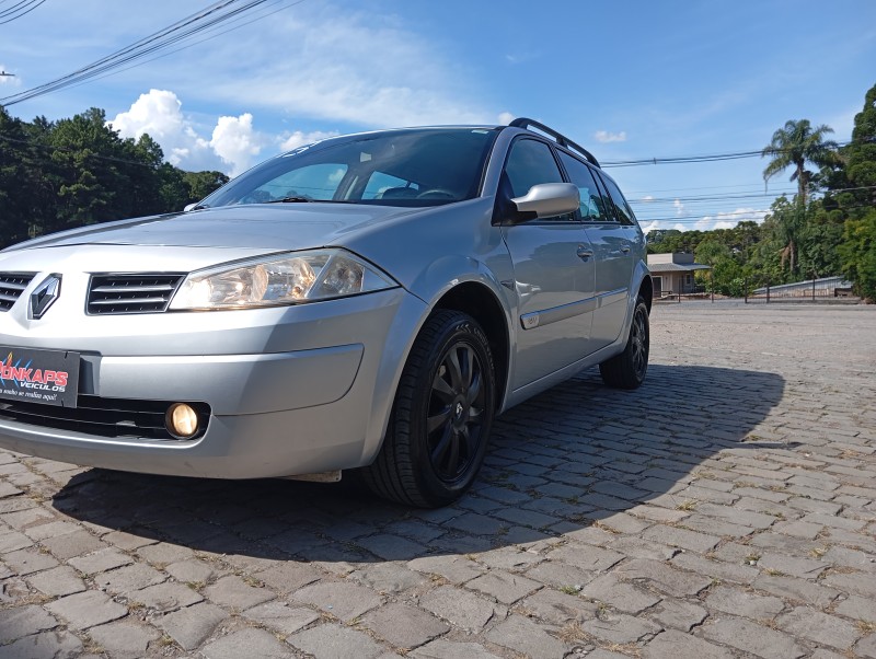 MÉGANE 1.6 DYNAMIQUE GRAND TOUR 16V FLEX 4P MANUAL - 2013 - CAXIAS DO SUL