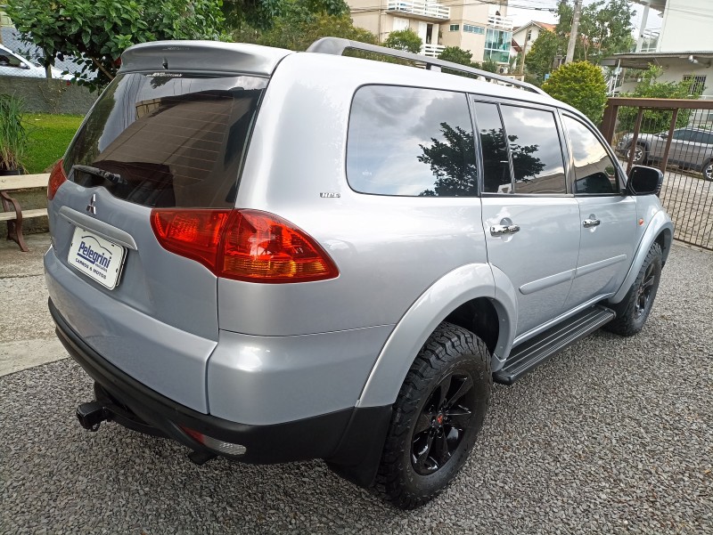 PAJERO DAKAR 3.2 HPE 4X4 7 LUGARES 16V TURBO INTERCOOLER DIESEL 4P AUTOMÁTICO - 2012 - BENTO GONçALVES