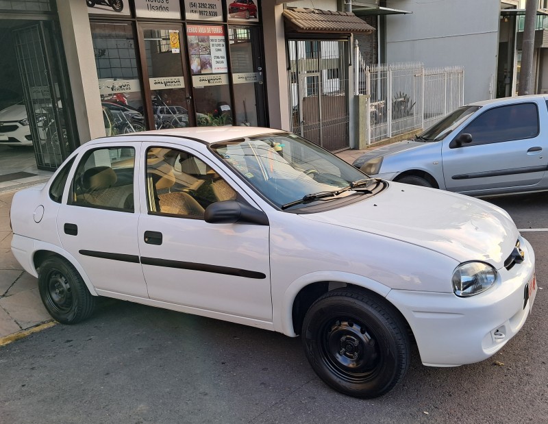CORSA 1.0 MPFI CLASSIC SEDAN 8V GASOLINA 4P MANUAL - 2003 - FLORES DA CUNHA
