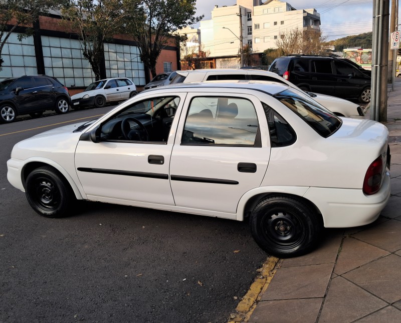 CORSA 1.0 MPFI CLASSIC SEDAN 8V GASOLINA 4P MANUAL - 2003 - FLORES DA CUNHA