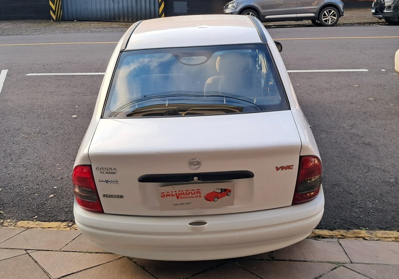 CORSA 1.0 MPFI CLASSIC SEDAN 8V GASOLINA 4P MANUAL - 2003 - FLORES DA CUNHA