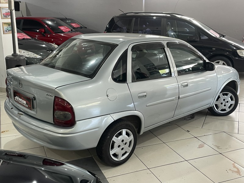 CORSA 1.6 MPFI CLASSIC SEDAN 8V GASOLINA 4P MANUAL - 2006 - CAXIAS DO SUL