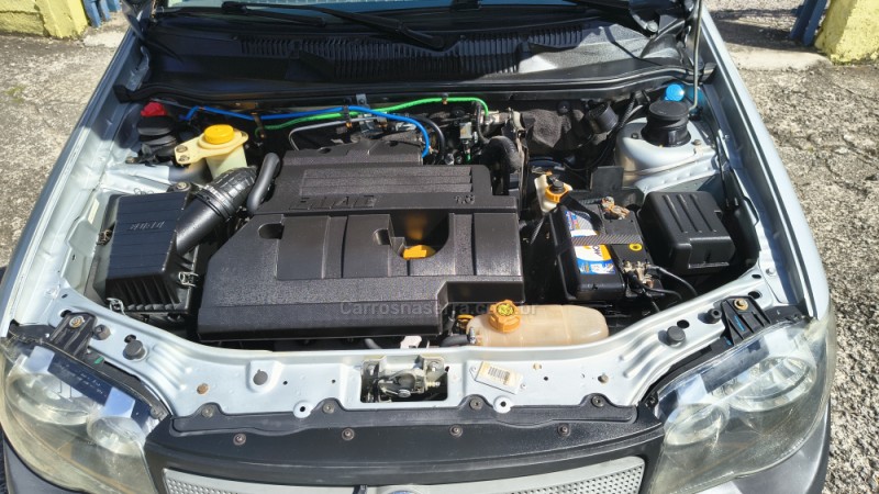 PALIO 1.8 MPI ADVENTURE WEEKEND 8V FLEX 4P MANUAL - 2005 - CAXIAS DO SUL