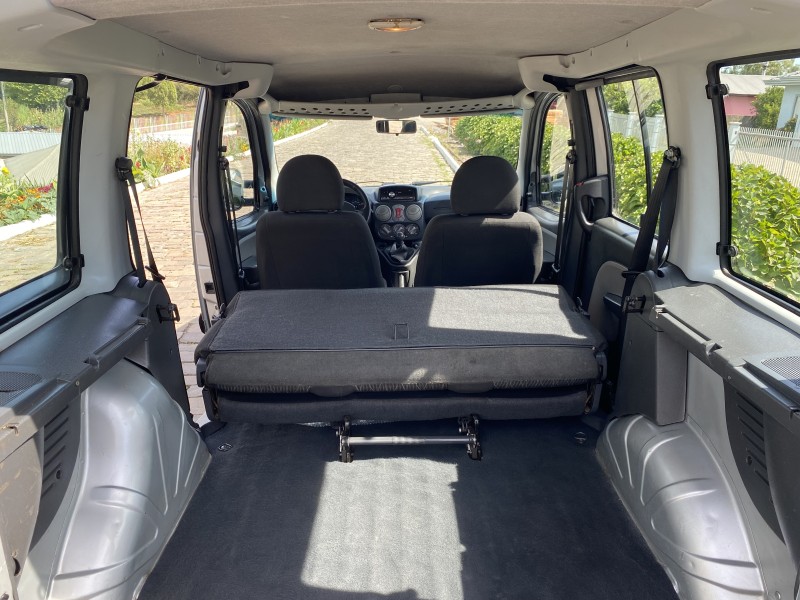 DOBLÓ 1.4 MPI ATTRACTIVE 8V FLEX 4P MANUAL - 2013 - CARLOS BARBOSA