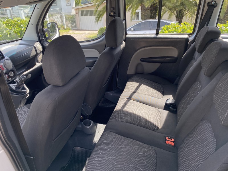 DOBLÓ 1.4 MPI ATTRACTIVE 8V FLEX 4P MANUAL - 2013 - CARLOS BARBOSA