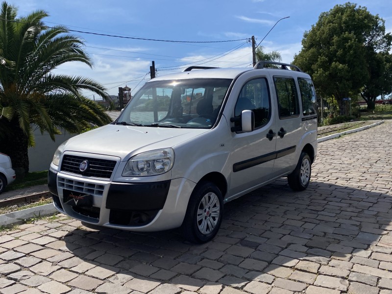 DOBLÓ 1.4 MPI ATTRACTIVE 8V FLEX 4P MANUAL - 2013 - CARLOS BARBOSA