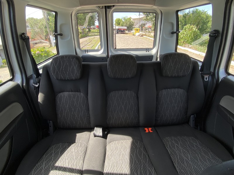 DOBLÓ 1.4 MPI ATTRACTIVE 8V FLEX 4P MANUAL - 2013 - CARLOS BARBOSA