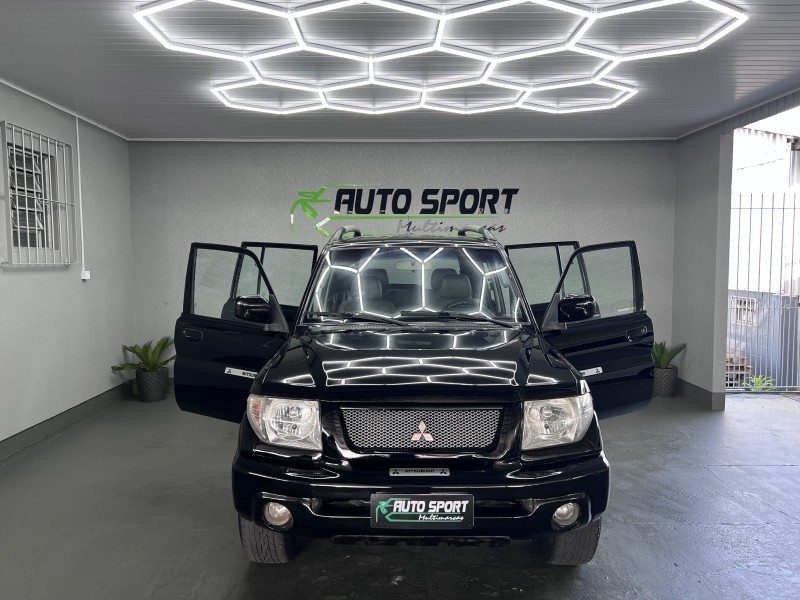 PAJERO TR4 2.0 4X4 16V 131CV GASOLINA 4P AUTOMÁTICO - 2006 - CAXIAS DO SUL