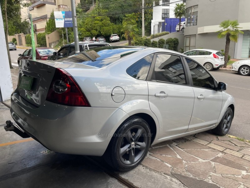 FOCUS 2.0 GLX 16V FLEX 4P MANUAL - 2009 - BENTO GONçALVES