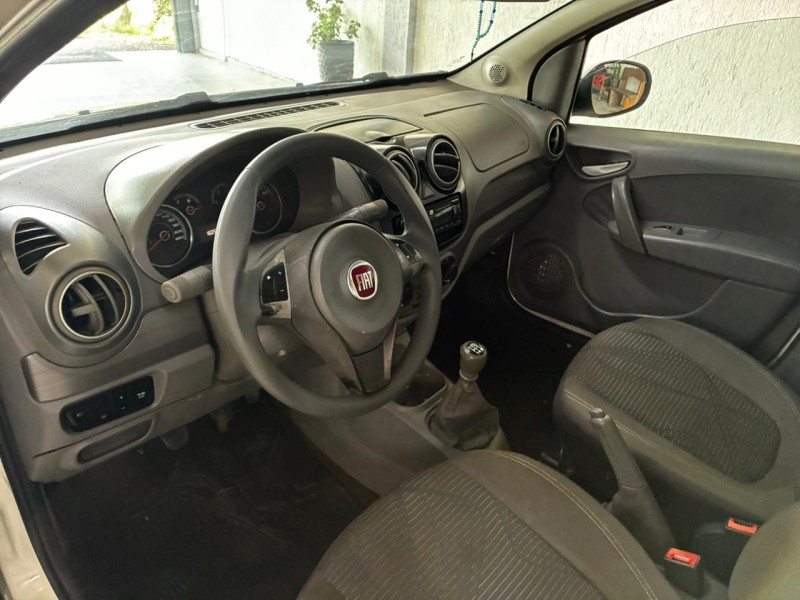 PALIO 1.0 MPI ATTRACTIVE 8V FLEX 4P MANUAL - 2014 - BOM PRINCíPIO
