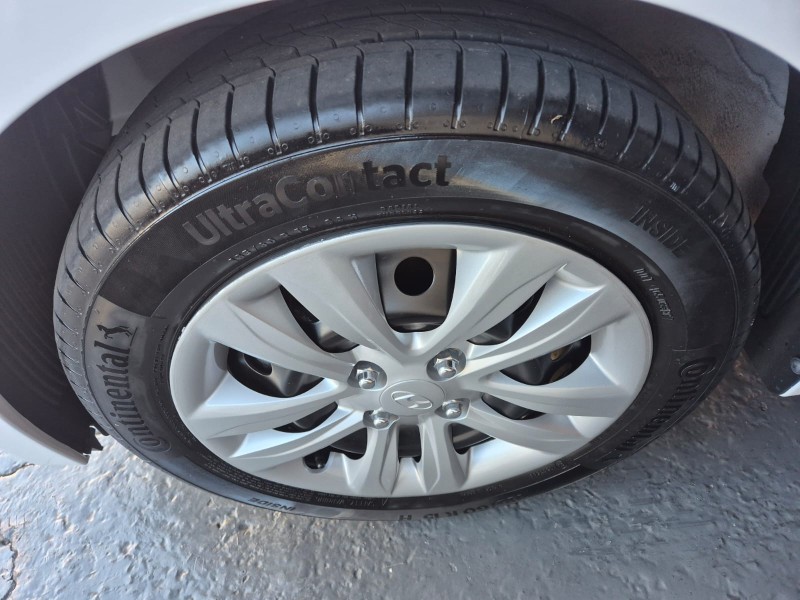 HB20 1.6 COMFORT PLUS 16V FLEX 4P AUTOMÁTICO - 2017 - CAXIAS DO SUL