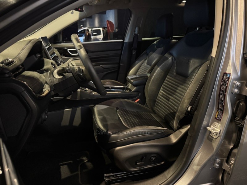 COMMANDER 1.3 LIMITED T270 16V 4X2 TURBO FLEX 4P AUTOMÁTICO - 2023 - FARROUPILHA