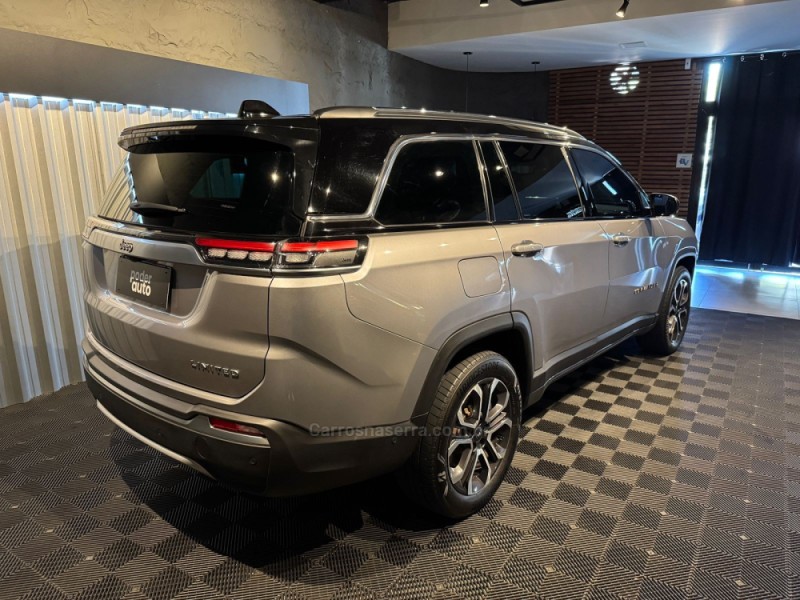 COMMANDER 1.3 LIMITED T270 16V 4X2 TURBO FLEX 4P AUTOMÁTICO - 2023 - FARROUPILHA