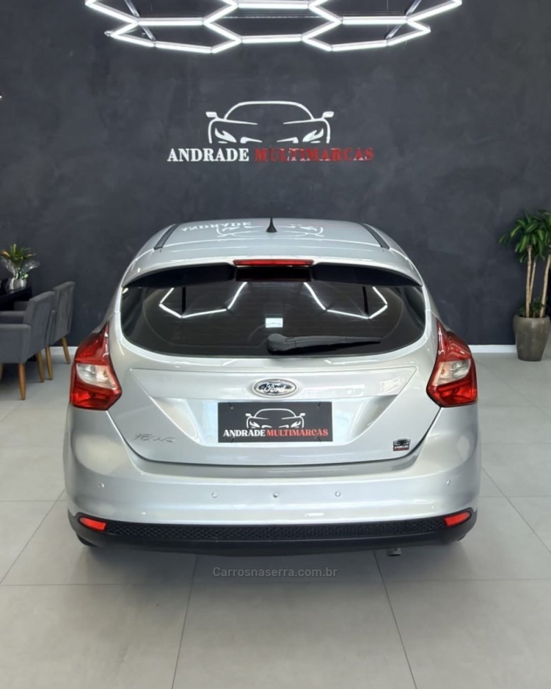 FOCUS 1.6 SE 16V FLEX 4P AUTOMÁTICO - 2015 - CAXIAS DO SUL