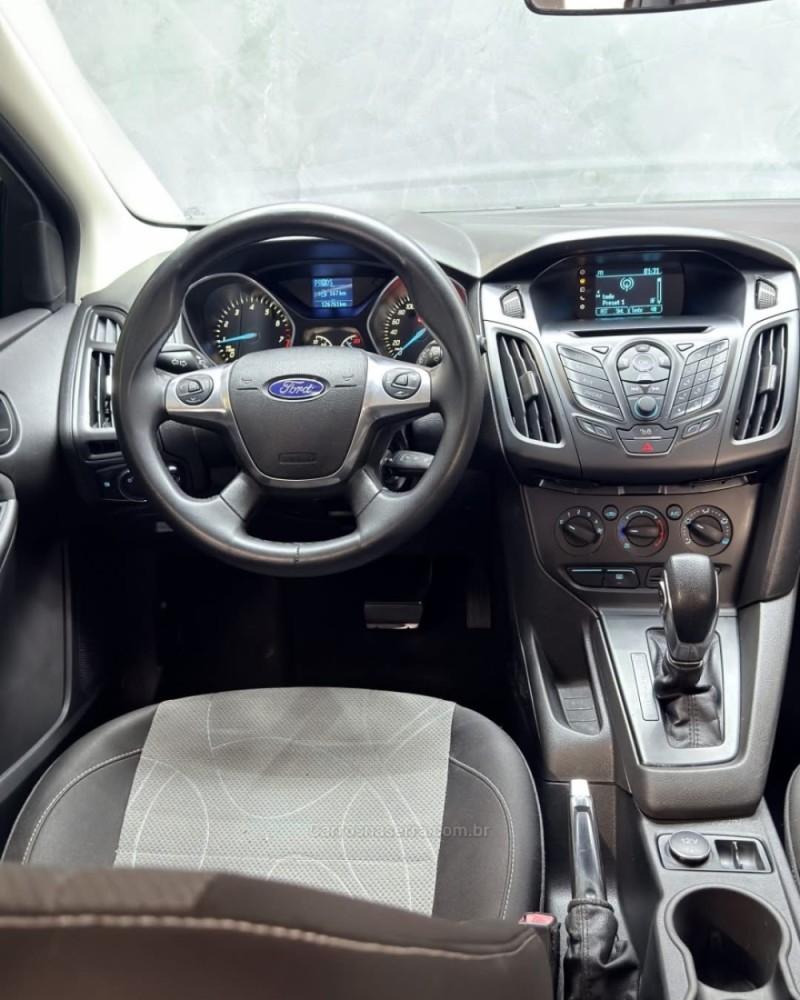 FOCUS 1.6 SE 16V FLEX 4P AUTOMÁTICO - 2015 - CAXIAS DO SUL