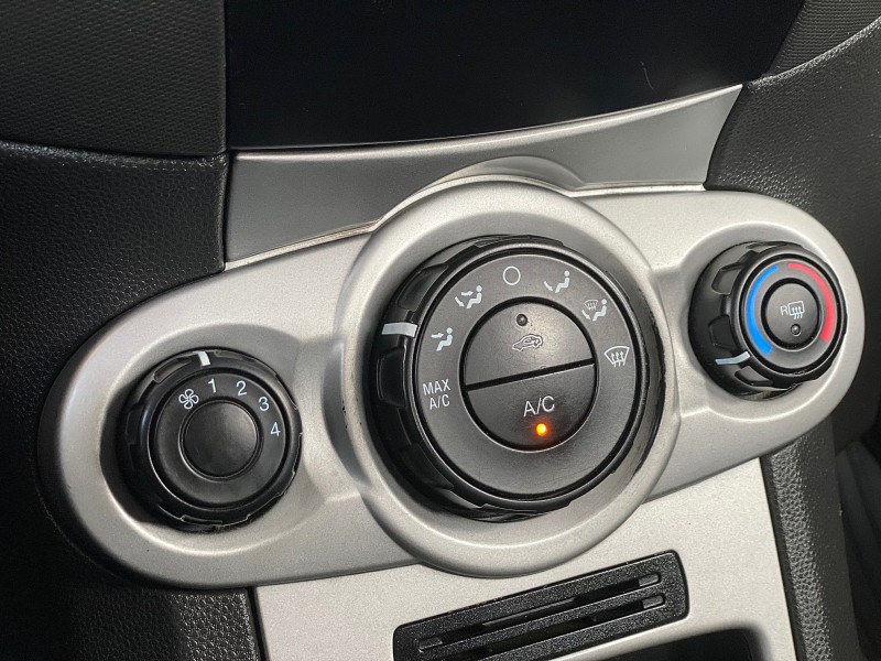 FIESTA 1.5 SE HATCH 16V FLEX 4P MANUAL - 2015 - CAXIAS DO SUL