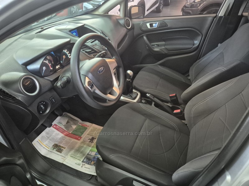 FIESTA 1.6 SE SEDAN 16V FLEX 4P MANUAL - 2015 - GARIBALDI