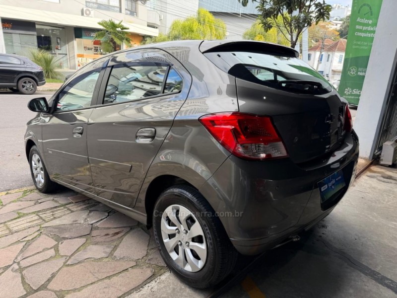 ONIX 1.0 LT 12V FLEX 4P MANUAL - 2015 - BENTO GONçALVES