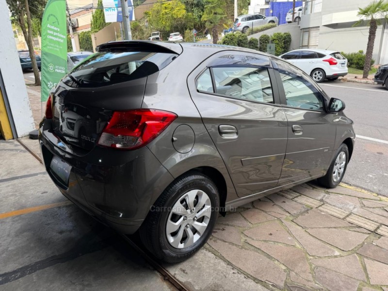 ONIX 1.0 LT 12V FLEX 4P MANUAL - 2015 - BENTO GONçALVES