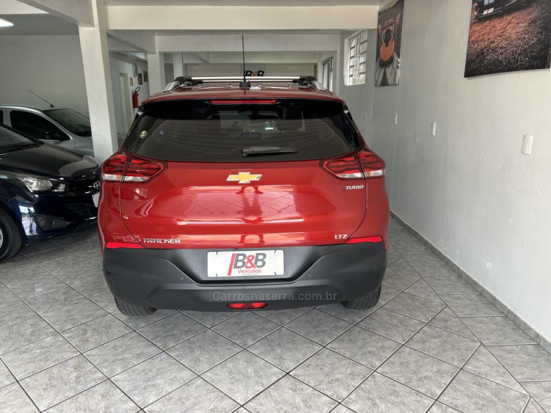 TRACKER 1.2 12V LTZ TURBO FLEX 4P AUTOMÁTICO - 2021 - NOVA PRATA