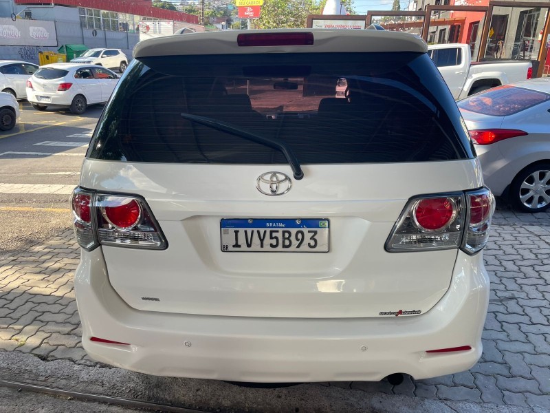 HILUX SW4 2.7 SR 4X2 16V FLEX 4P AUTOMÁTICO - 2015 - CAXIAS DO SUL