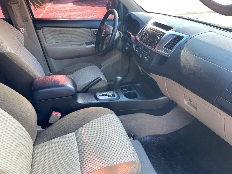 HILUX SW4 2.7 SR 4X2 16V FLEX 4P AUTOMÁTICO - 2015 - CAXIAS DO SUL