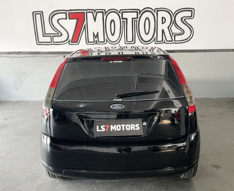 FIESTA 1.0 MPI CLASS 8V FLEX 4P MANUAL - 2009 - CAXIAS DO SUL