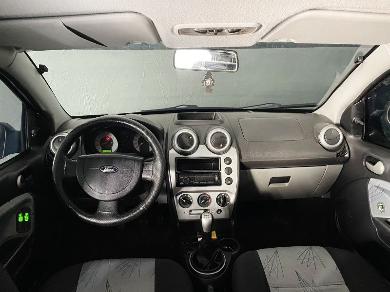 FIESTA 1.0 MPI CLASS 8V FLEX 4P MANUAL - 2009 - CAXIAS DO SUL