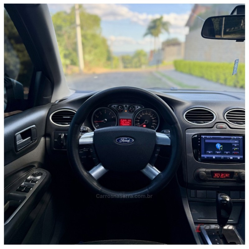 FOCUS 2.0 GHIA SEDAN 16V FLEX 4P AUTOMÁTICO - 2010 - CAMPO BOM