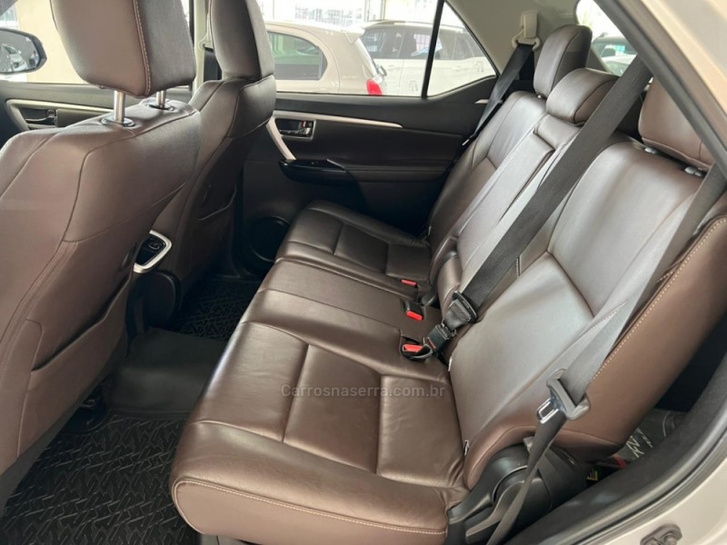 HILUX SW4 2.8 SRX 4X4 16V TURBO INTERCOOLER DIESEL 4P AUTOMÁTICO - 2017 - CAXIAS DO SUL