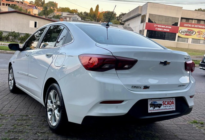 ONIX 1.0	PREMIER PLUS 12V TURBO FLEX 4P AUTOMÁTICO - 2022 - CAXIAS DO SUL