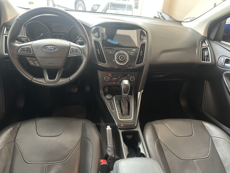 FOCUS 2.0 TITANIUM HATCH 16V FLEX 4P AUTOMÁTICO - 2016 - CANELA