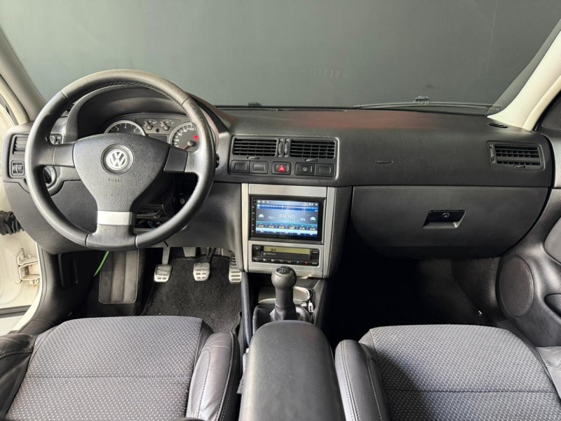 GOLF 1.6 MI SPORTLINE 8V FLEX 4P MANUAL - 2011 - CARLOS BARBOSA