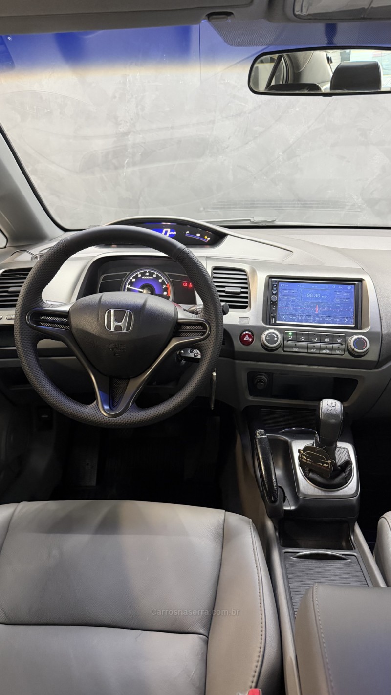 CIVIC 1.8 LXS 16V GASOLINA 4P MANUAL - 2007 - CAXIAS DO SUL